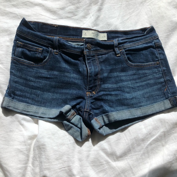 Abercrombie and Fitch women’s Jean shorts - Picture 2 of 4